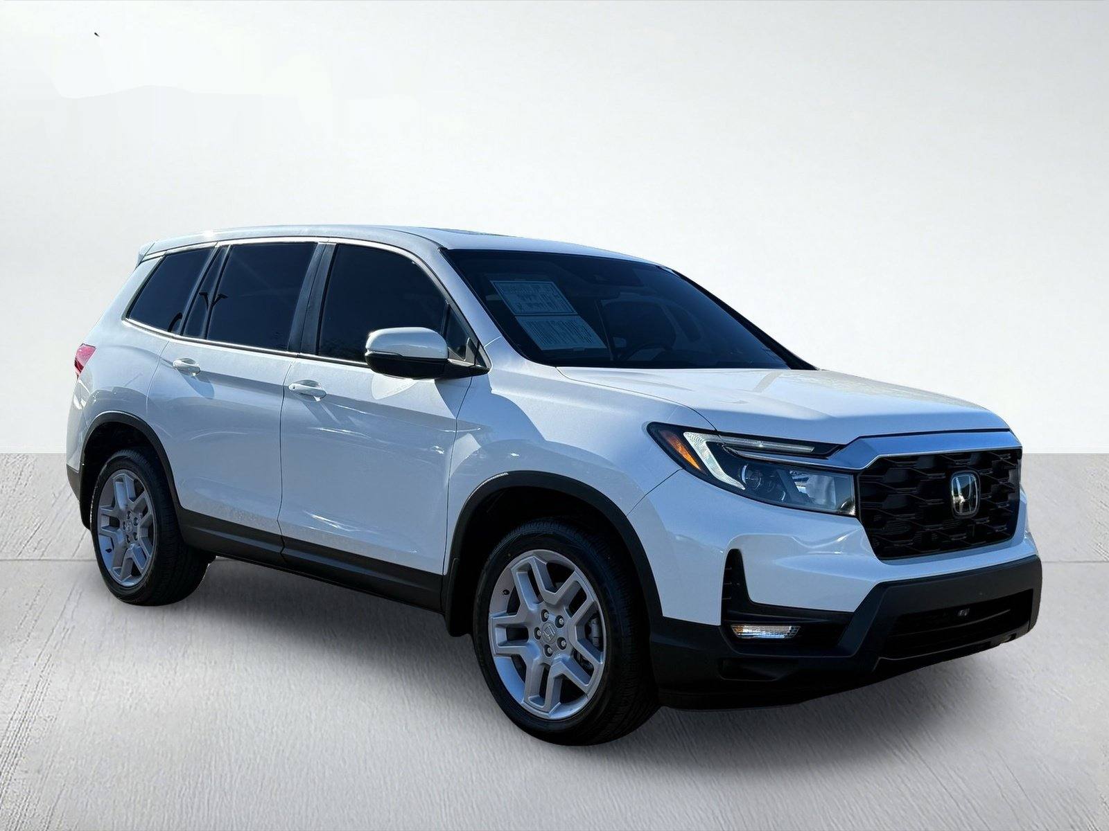 2024 Honda Passport EX-L — photo 9 thumbnail