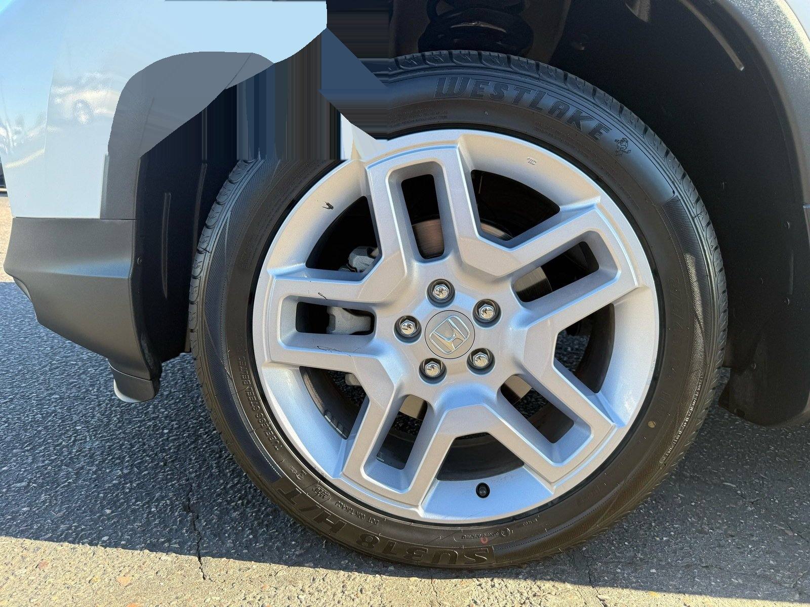 2024 Honda Passport EX-L — photo 10 thumbnail