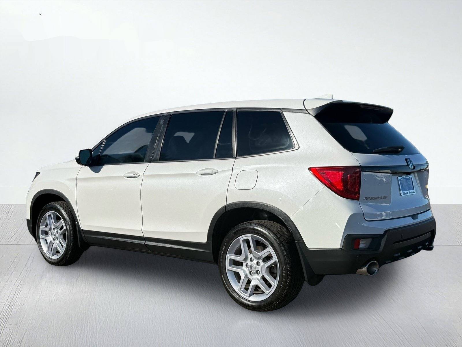 2024 Honda Passport EX-L — photo 4 thumbnail