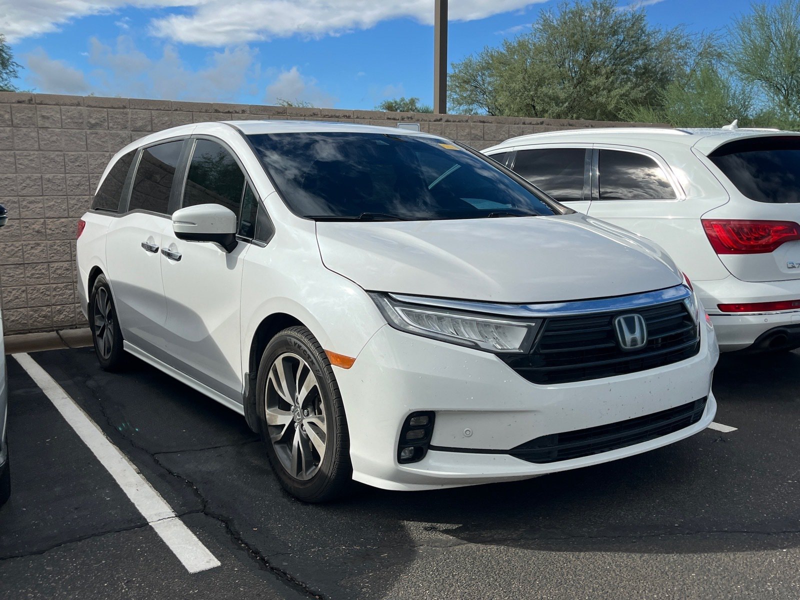 2024 Honda Odyssey Touring — photo 4 thumbnail