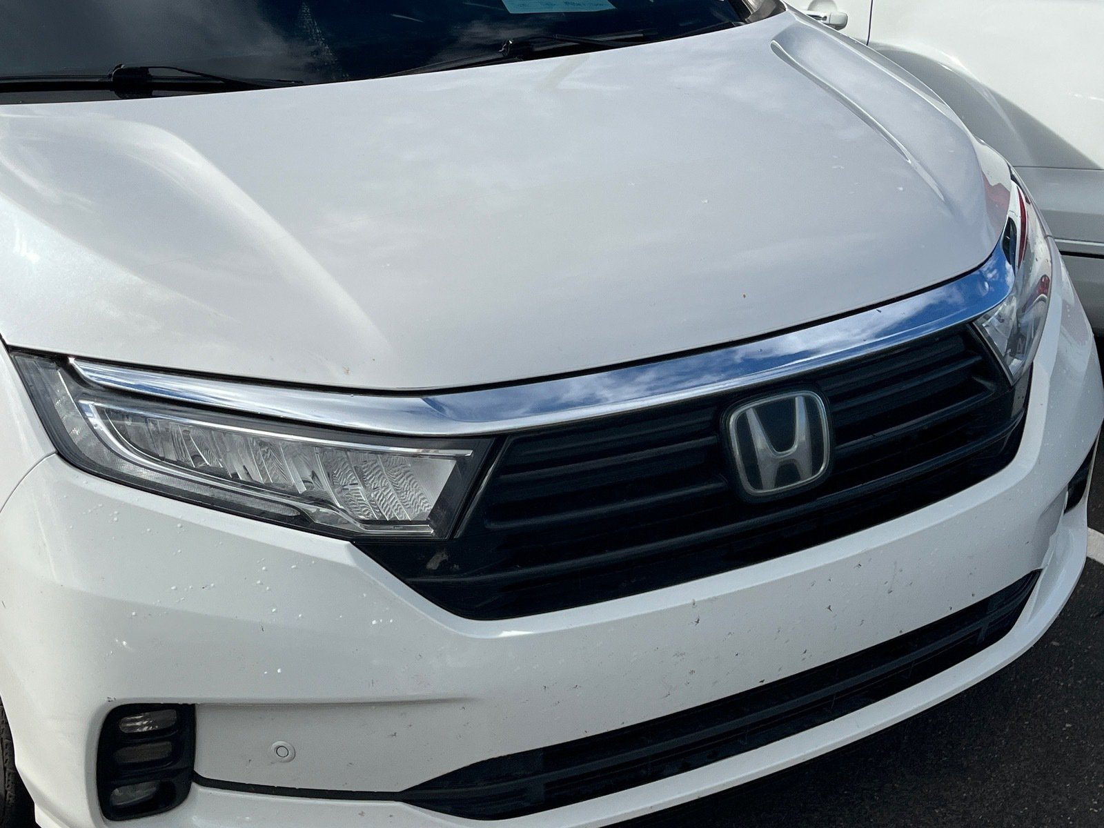 2024 Honda Odyssey Touring — photo 5 thumbnail