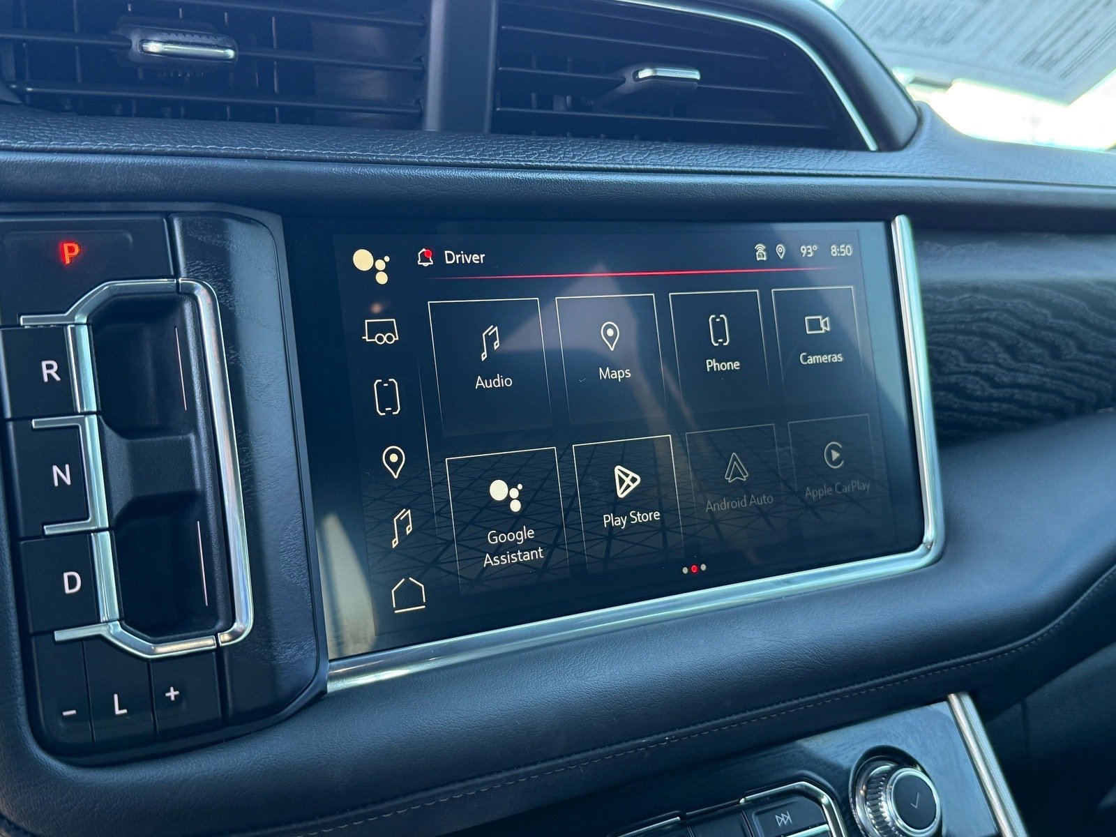 2023 GMC Yukon Denali — photo 20 thumbnail