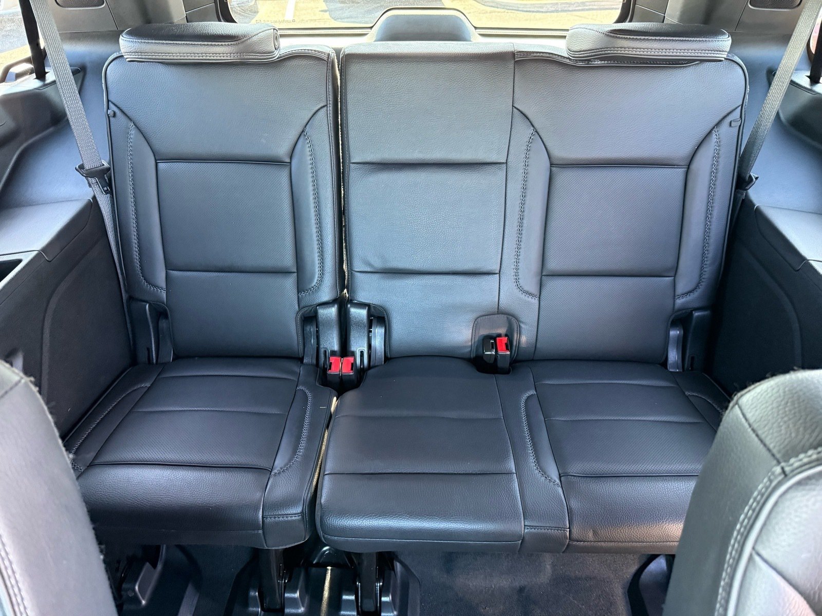 2023 GMC Yukon Denali — photo 27 thumbnail