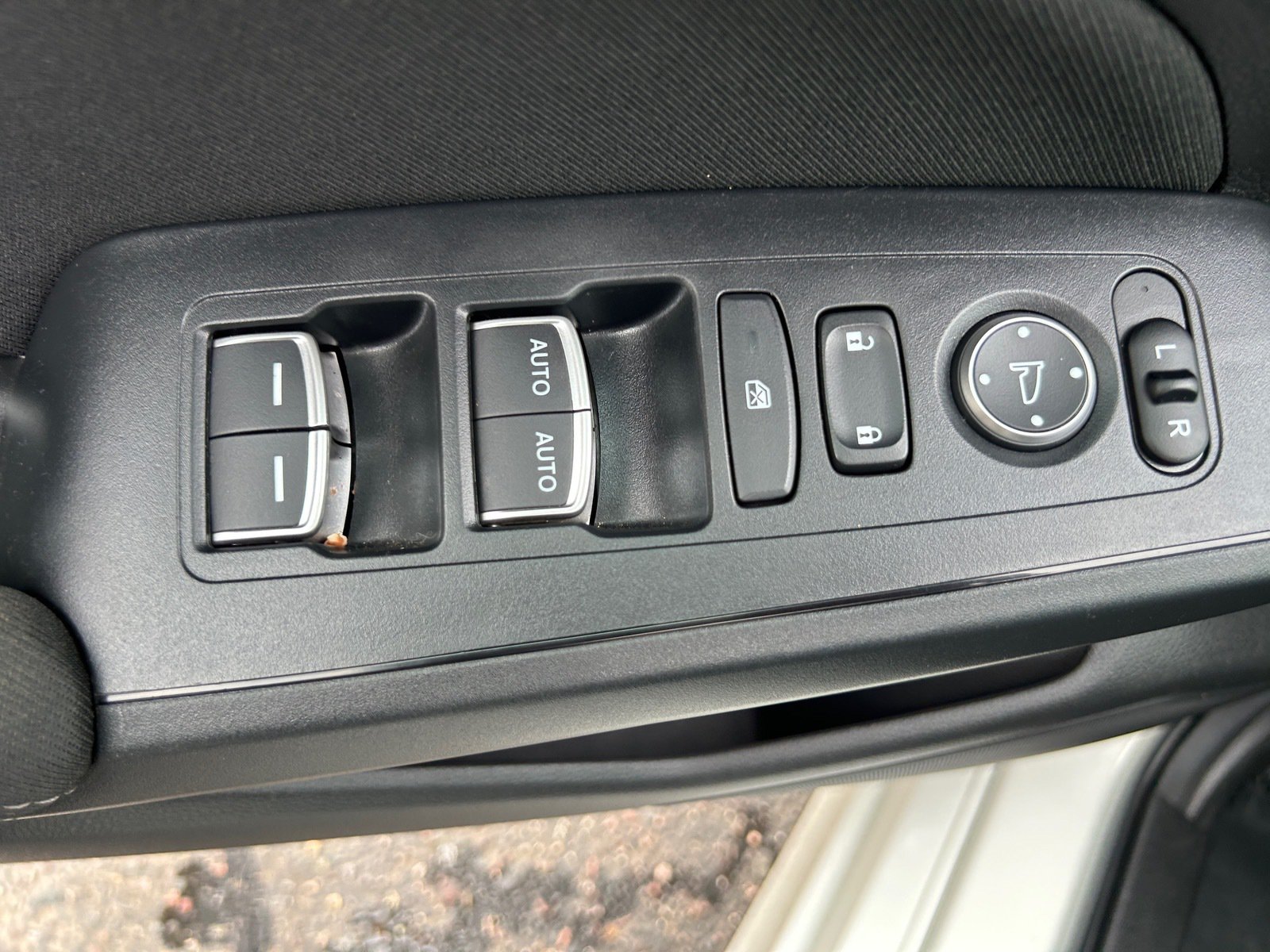 2025 Honda Civic LX — photo 18 thumbnail