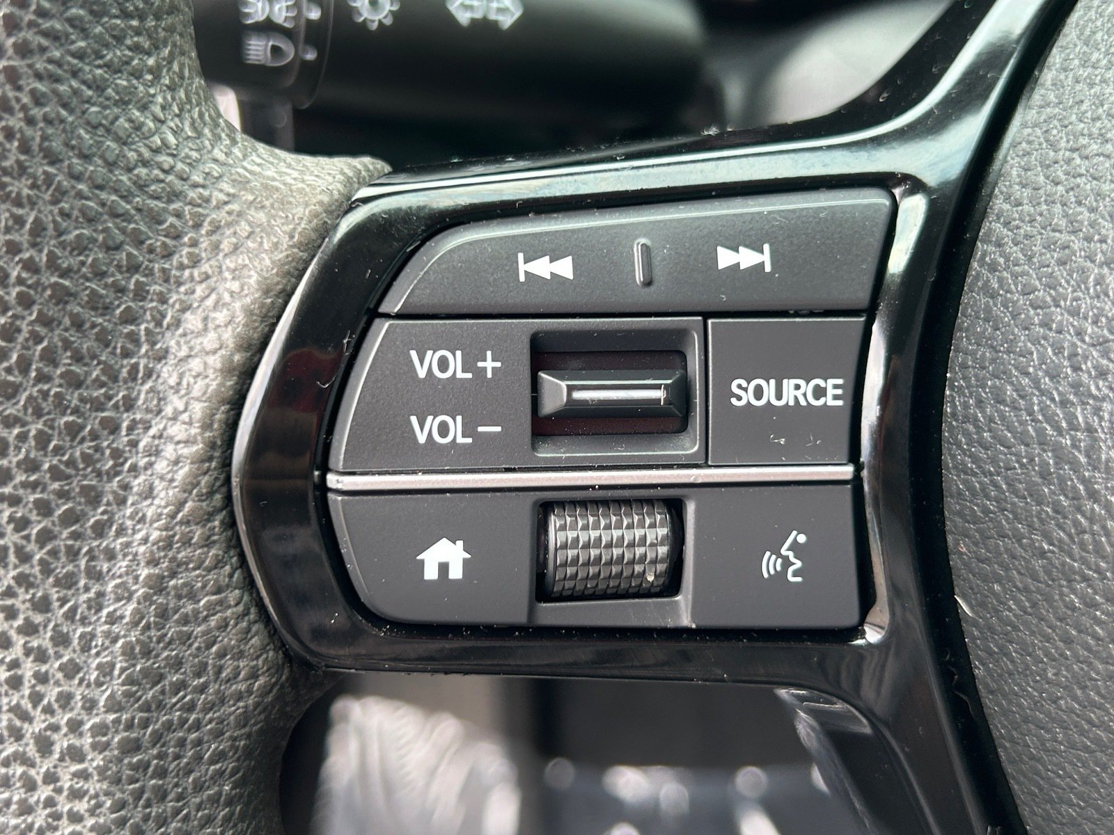 2025 Honda Civic LX — photo 25 thumbnail