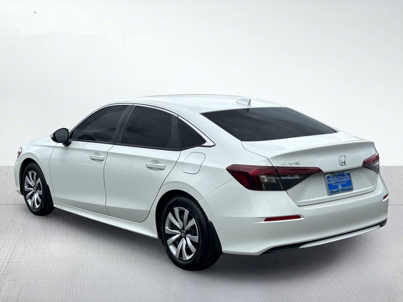2025 Honda Civic LX — photo 4 thumbnail