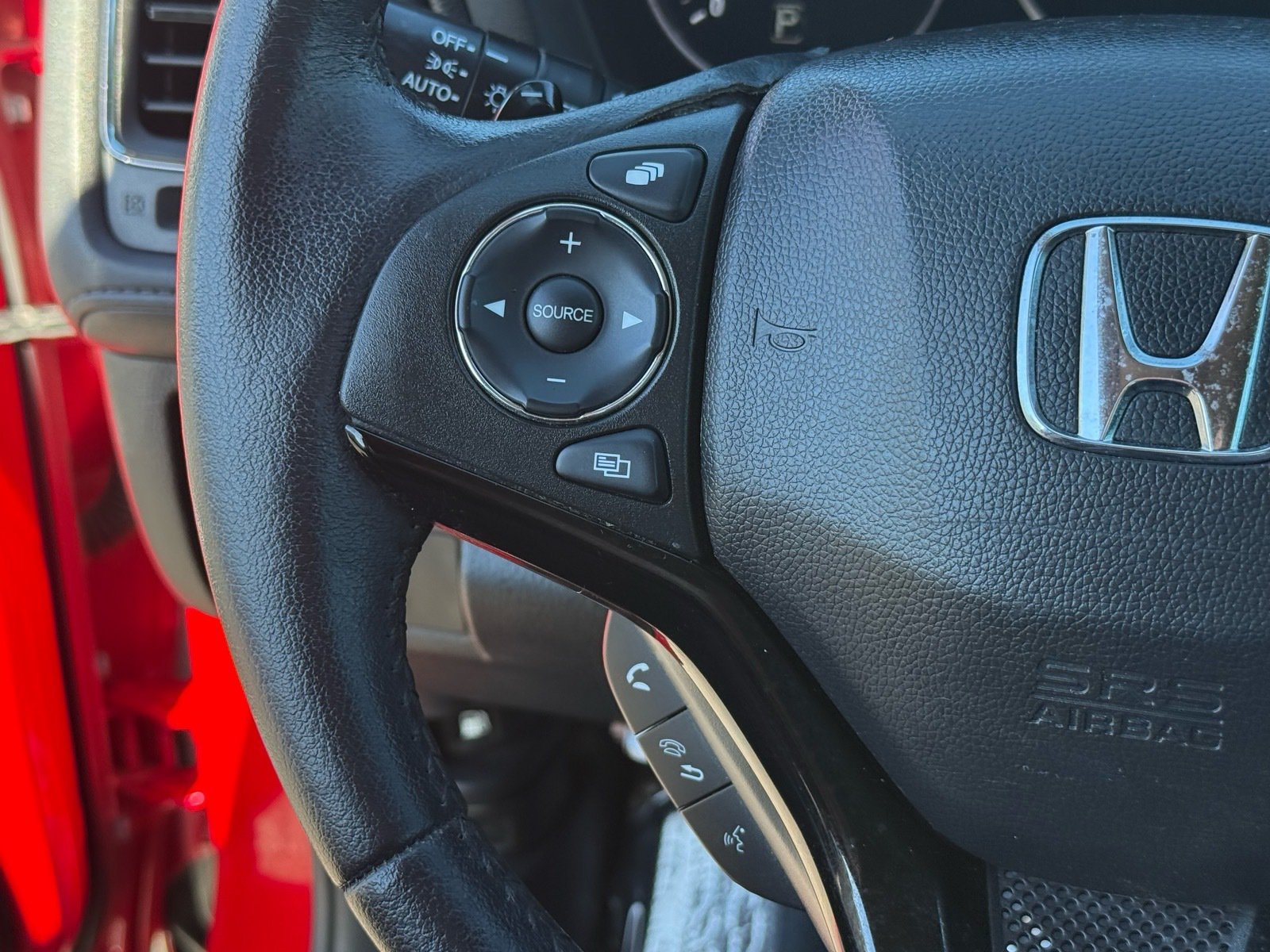 2016 Honda HR-V EX-L — photo 16 thumbnail
