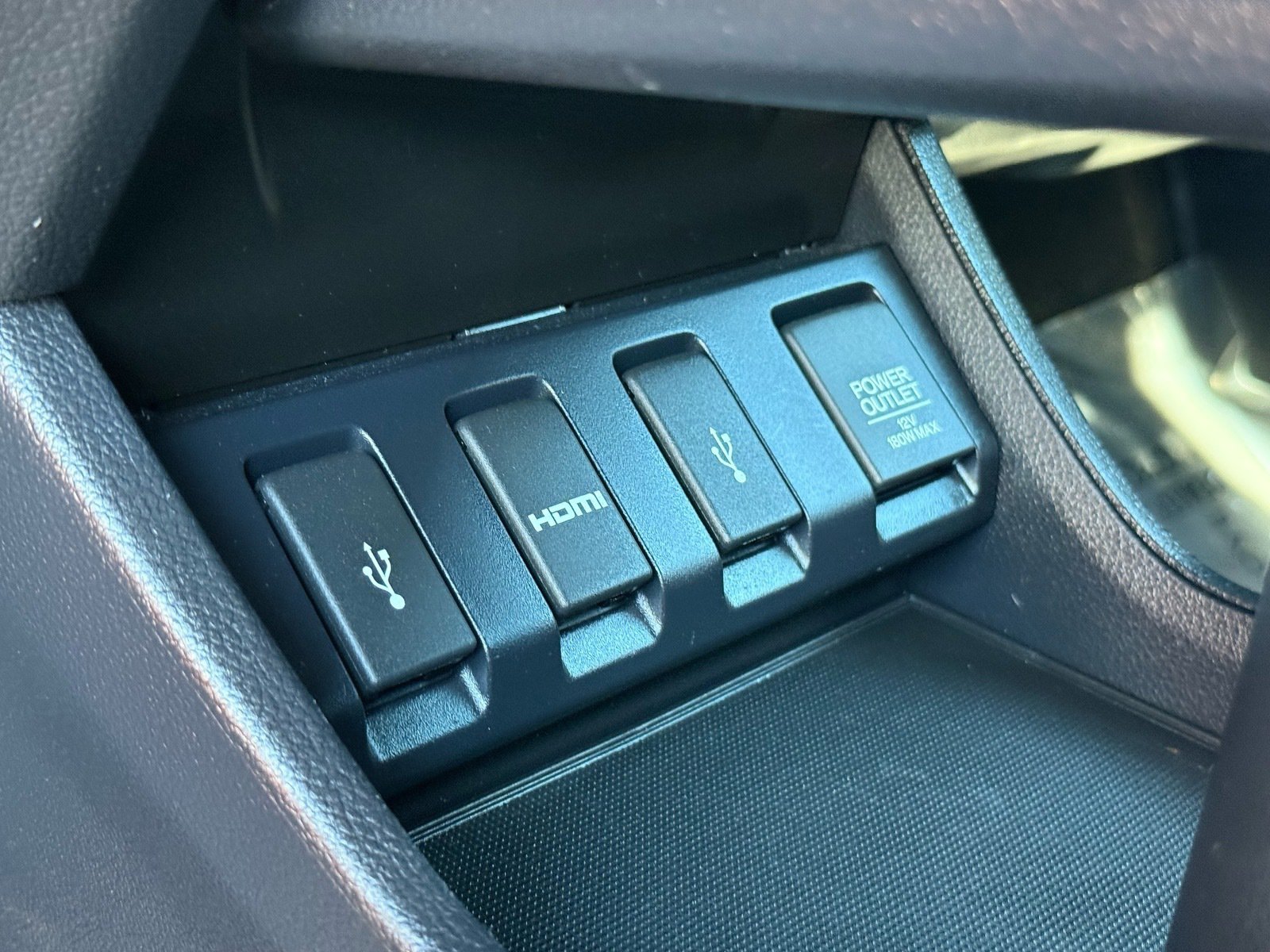 2016 Honda HR-V EX-L — photo 23 thumbnail