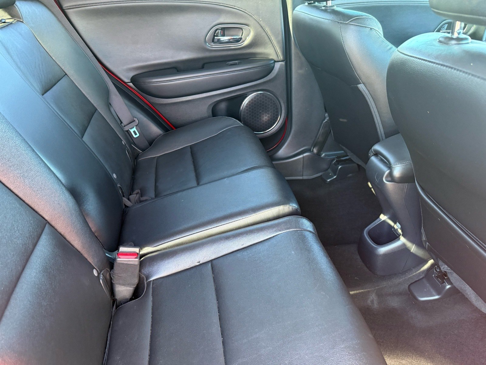 2016 Honda HR-V EX-L — photo 28 thumbnail