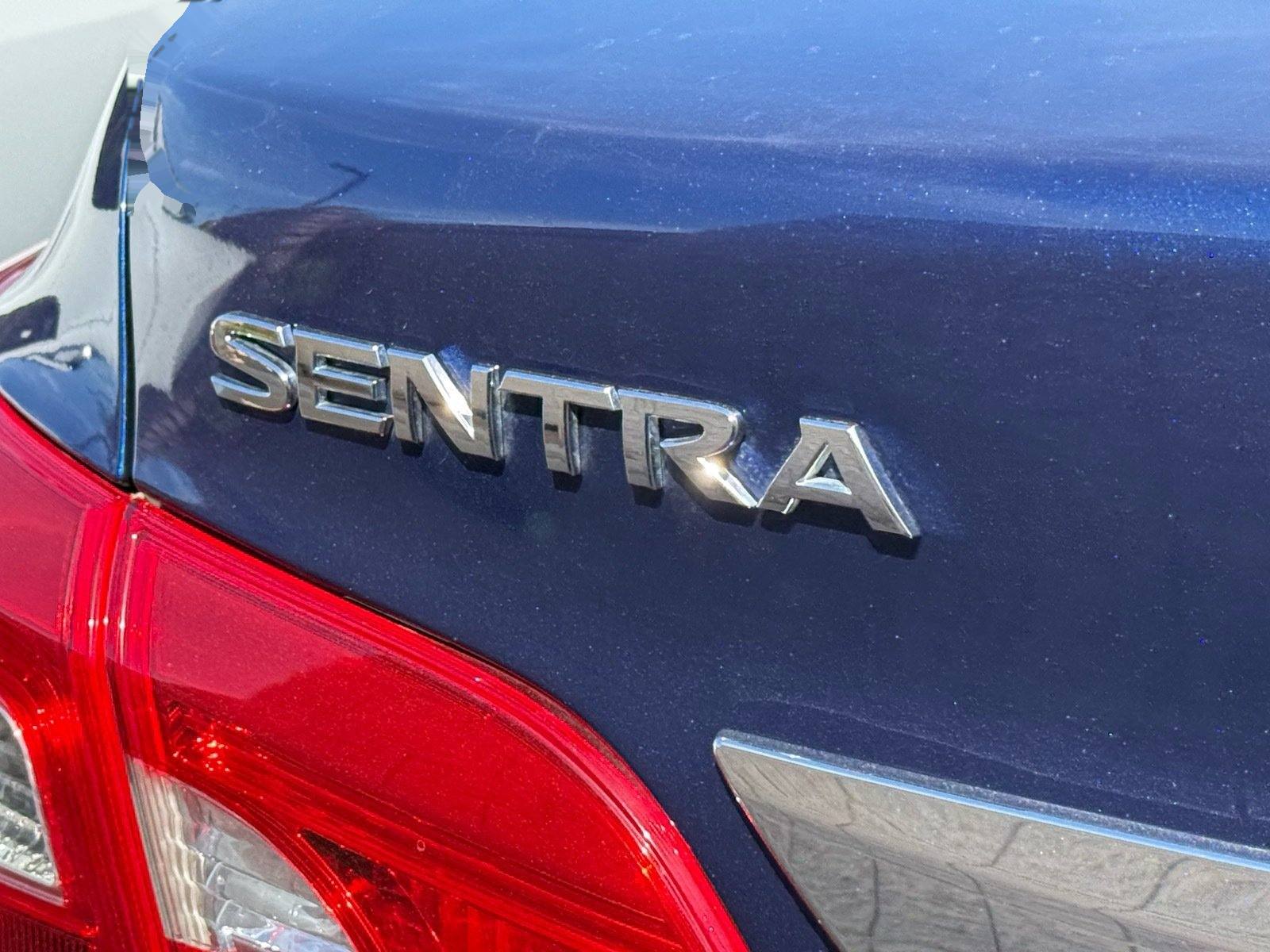 2019 Nissan Sentra S — photo 11 thumbnail