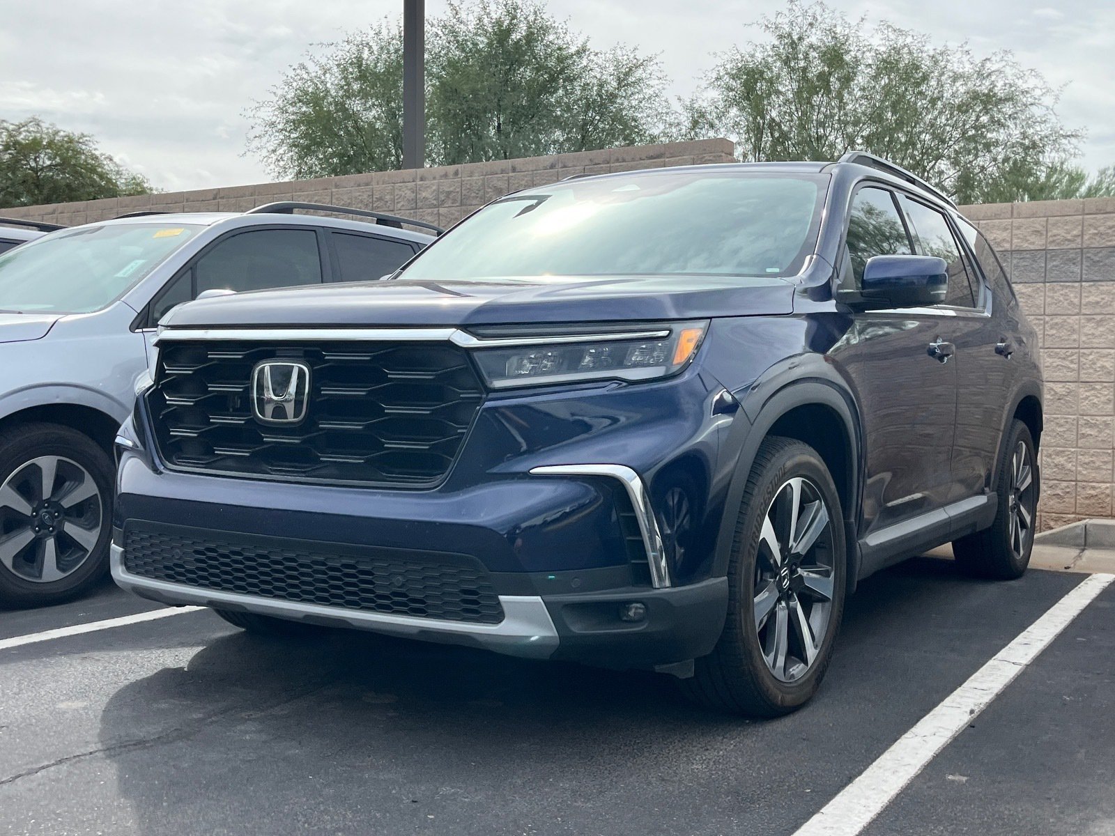 2024 Honda Pilot Touring — photo 1