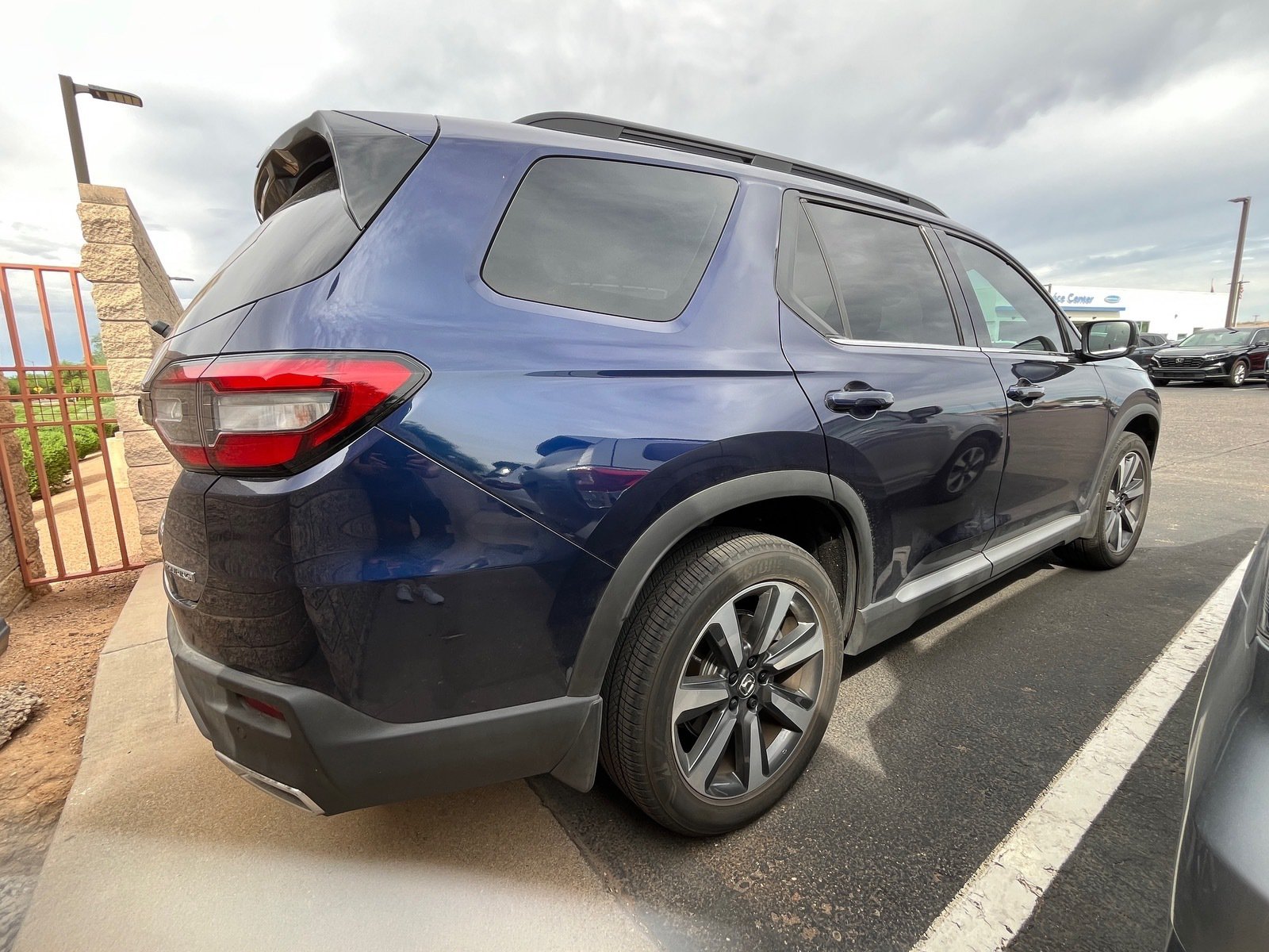 2024 Honda Pilot Touring — photo 3 thumbnail