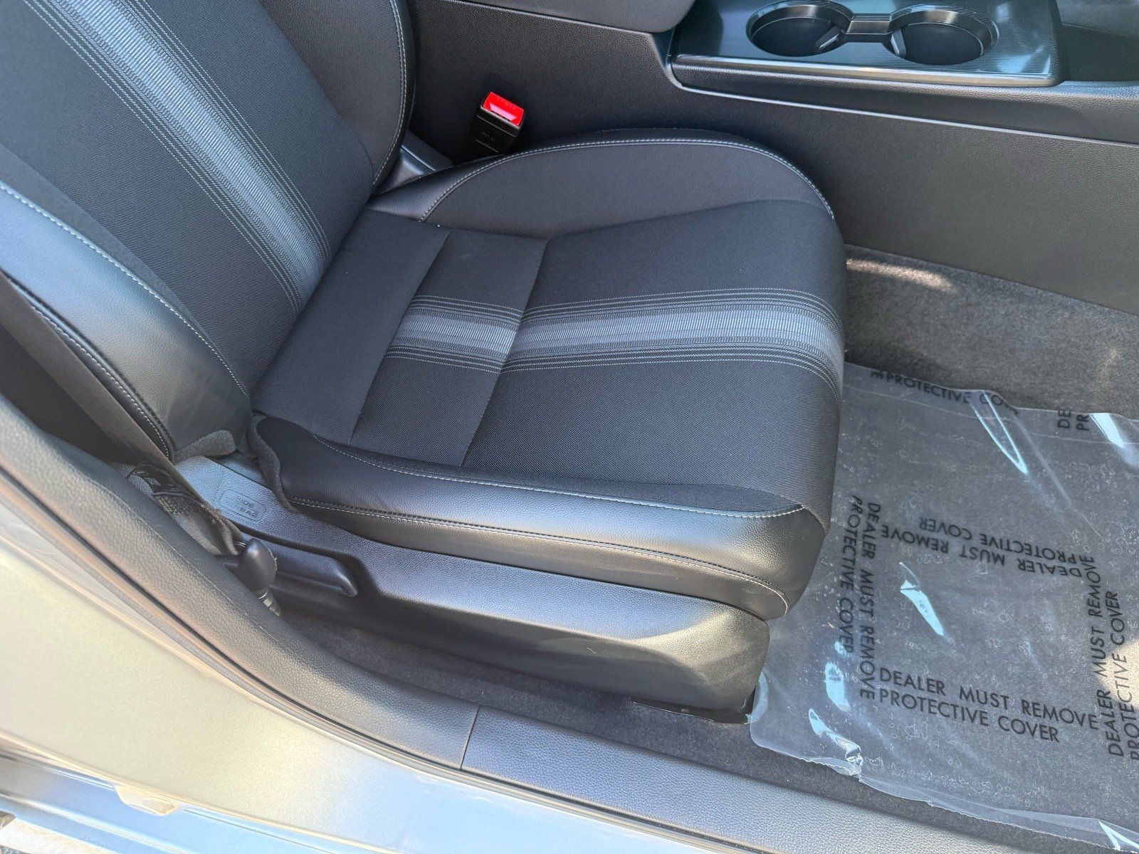 2025 Honda Civic Sport — photo 32 thumbnail