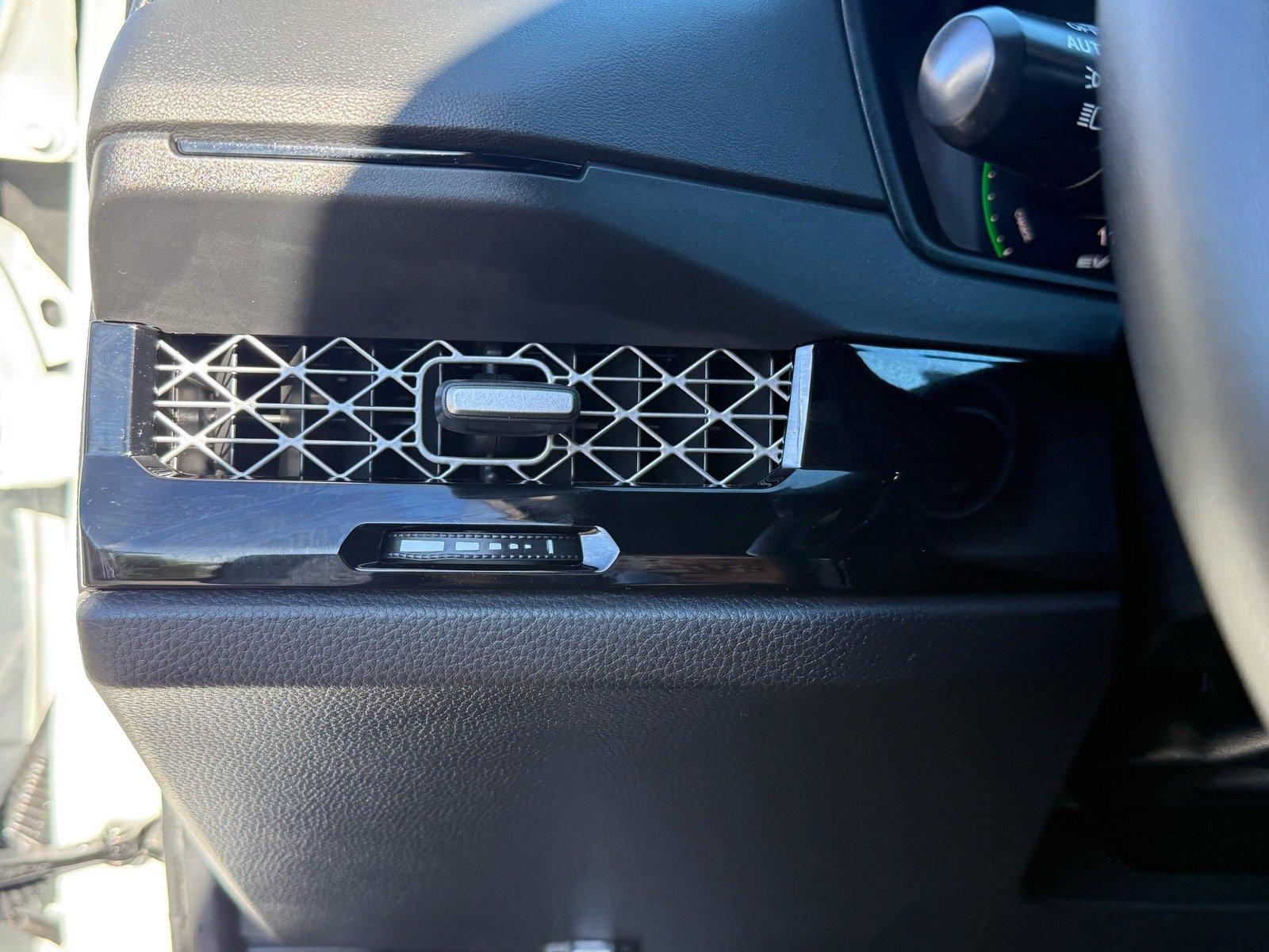 2024 Honda Accord Hybrid Sport — photo 14 thumbnail