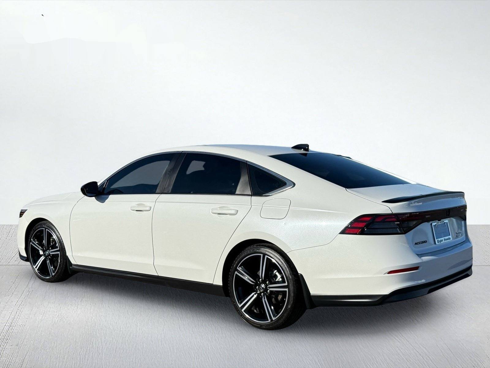 2024 Honda Accord Hybrid Sport — photo 4 thumbnail