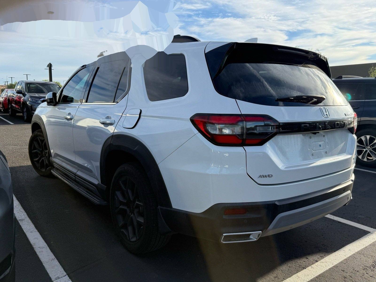 2023 Honda Pilot Elite — photo 2 thumbnail
