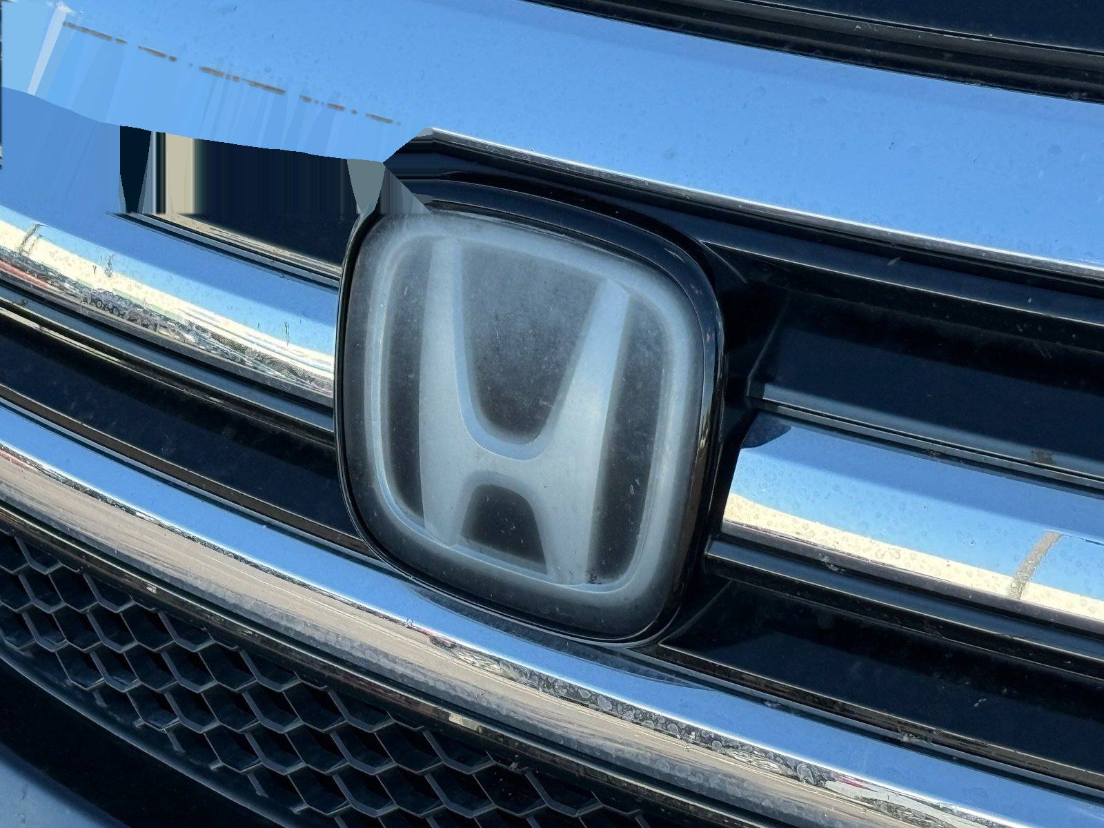 2017 Honda Pilot Touring — photo 6 thumbnail