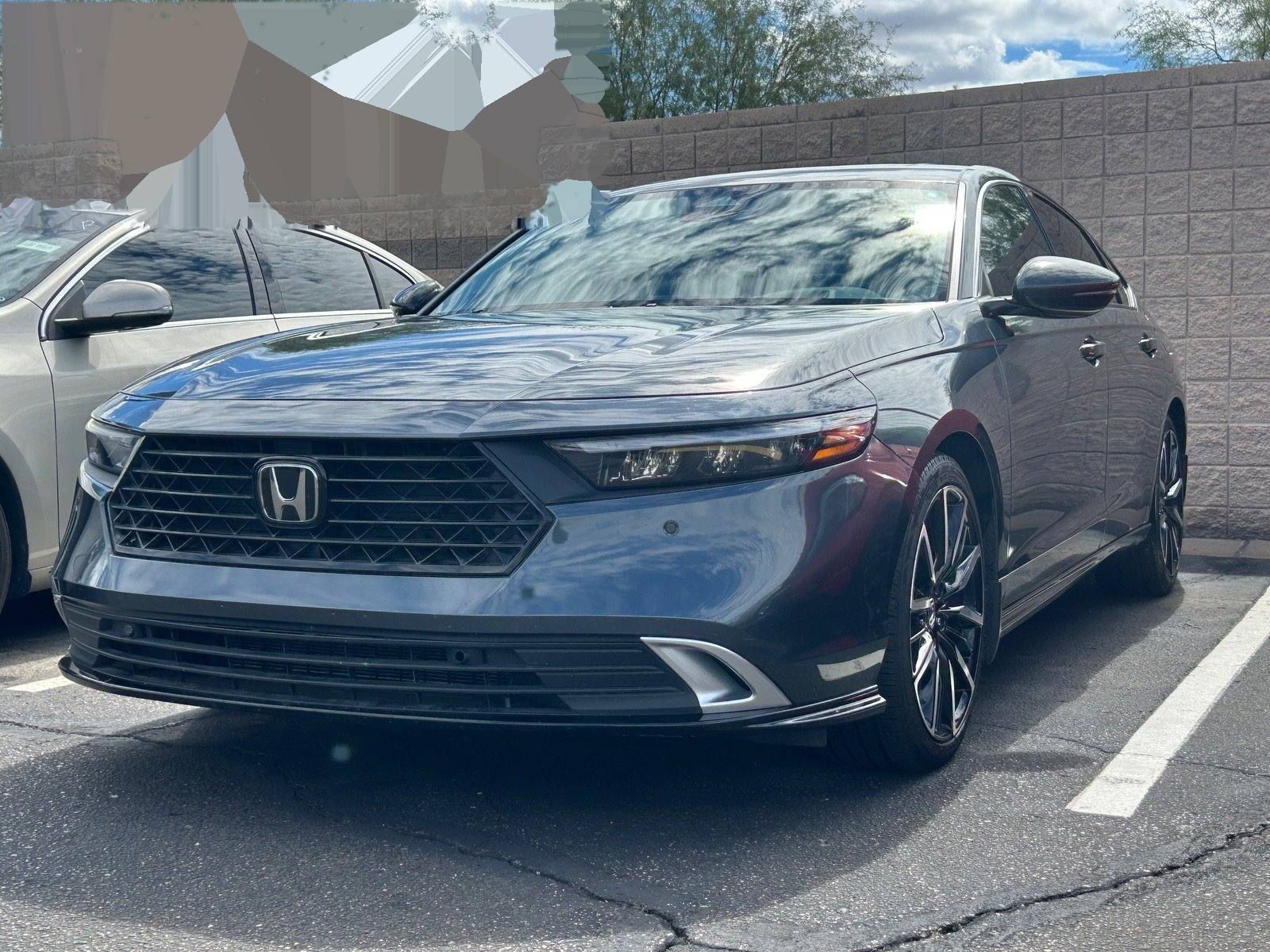 2024 Honda Accord Hybrid Touring — photo 1