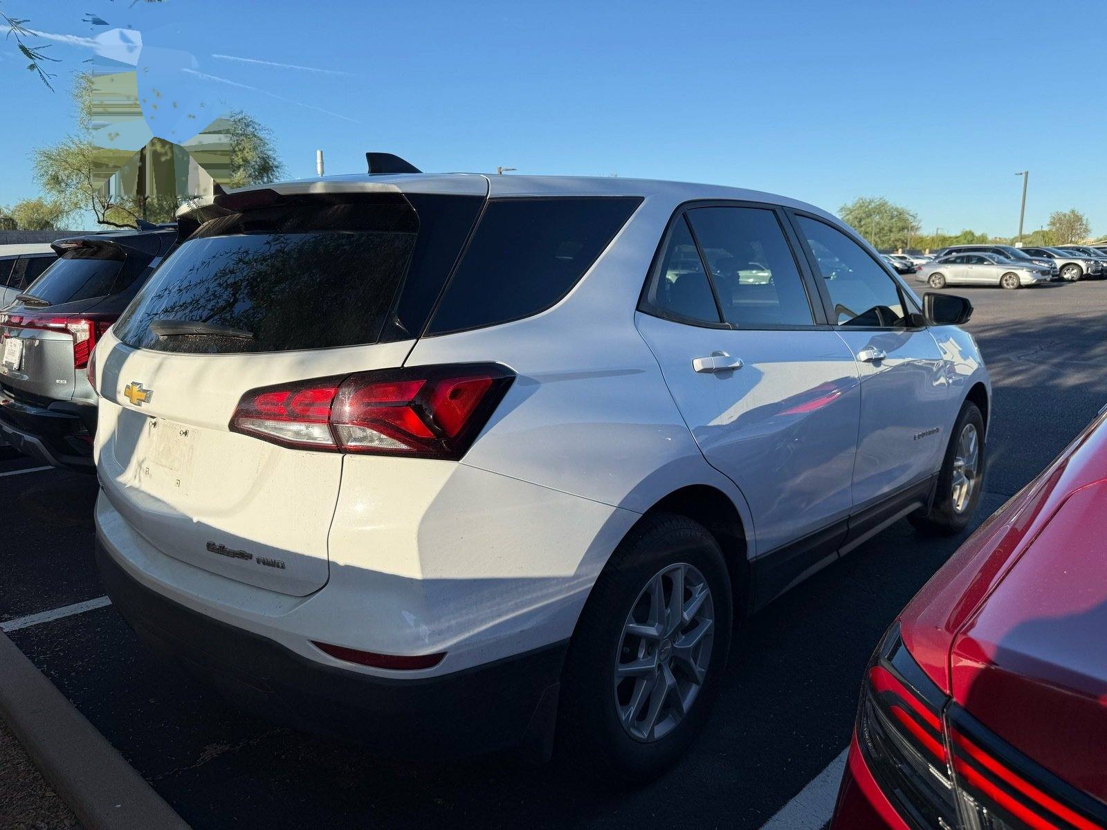2023 Chevrolet Equinox LS — photo 3 thumbnail