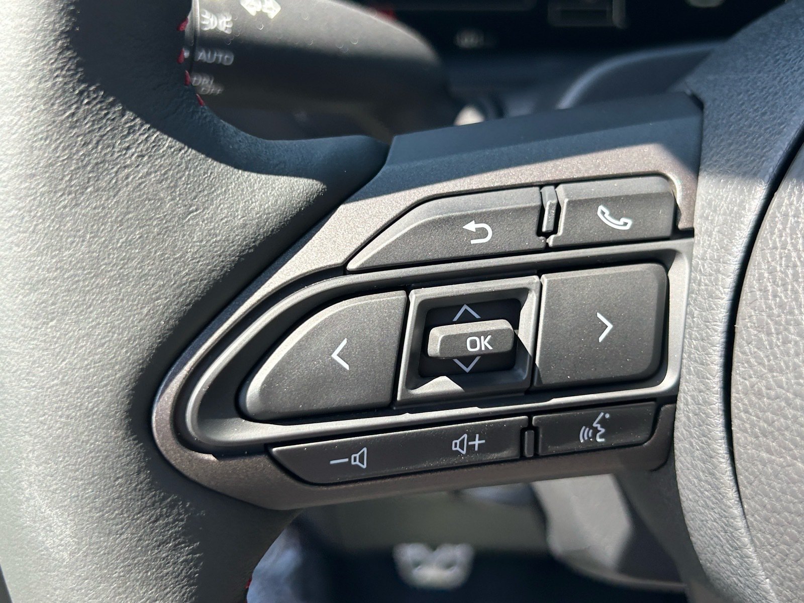 2025 Toyota GR Corolla Premium — photo 28 thumbnail
