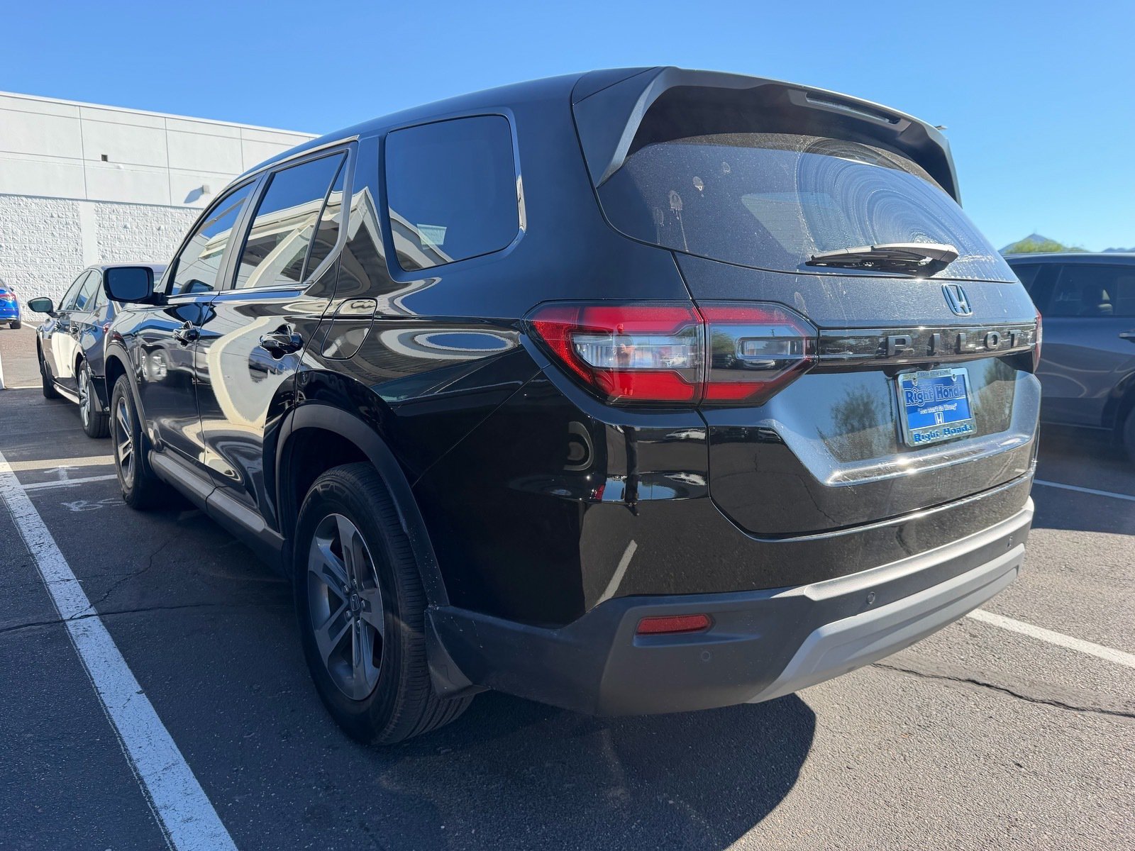 2024 Honda Pilot EX-L — photo 2 thumbnail