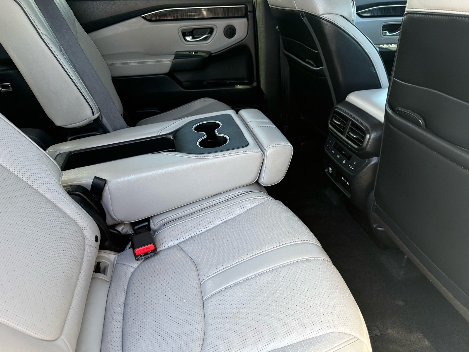 2024 Honda Pilot Elite — photo 28 thumbnail