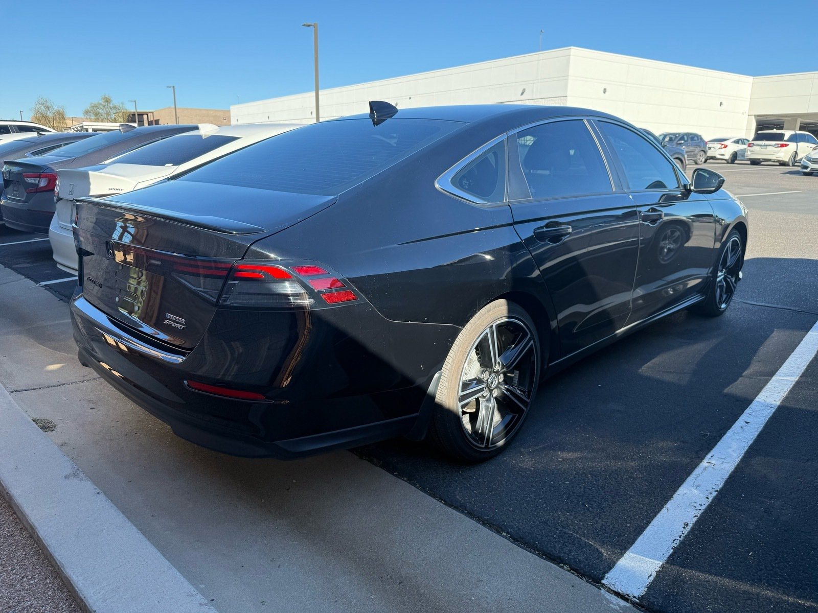 2024 Honda Accord Hybrid Sport — photo 3 thumbnail