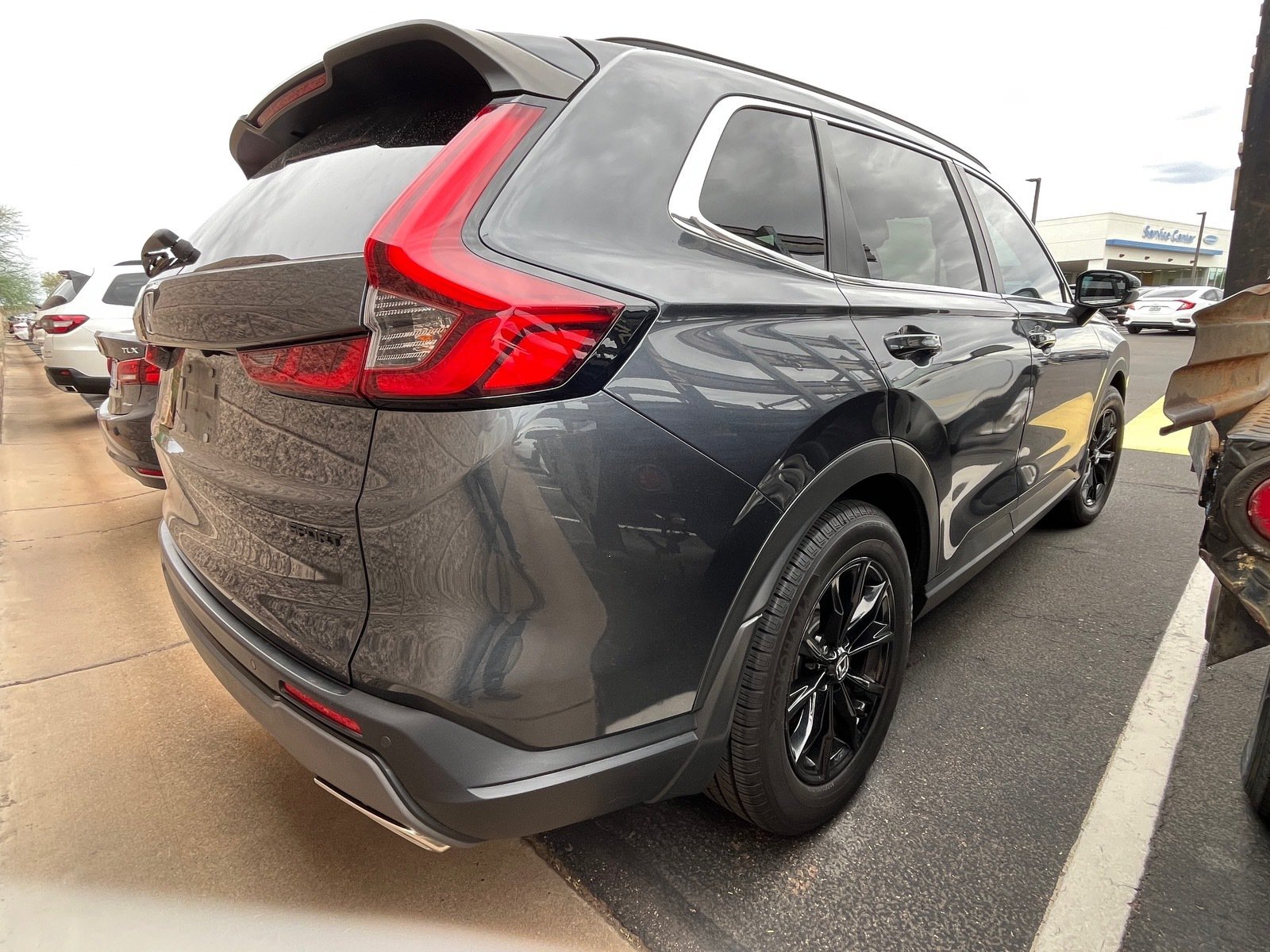 2024 Honda CR-V Hybrid Sport-L — photo 3 thumbnail