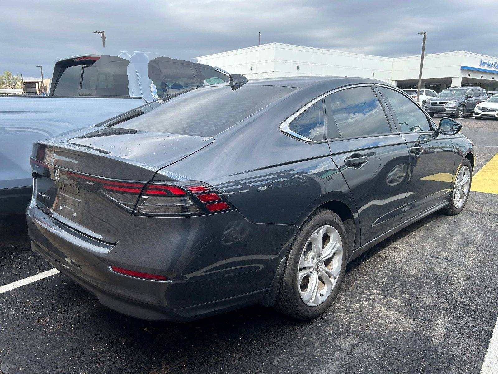 2025 Honda Accord Sedan LX — photo 3 thumbnail