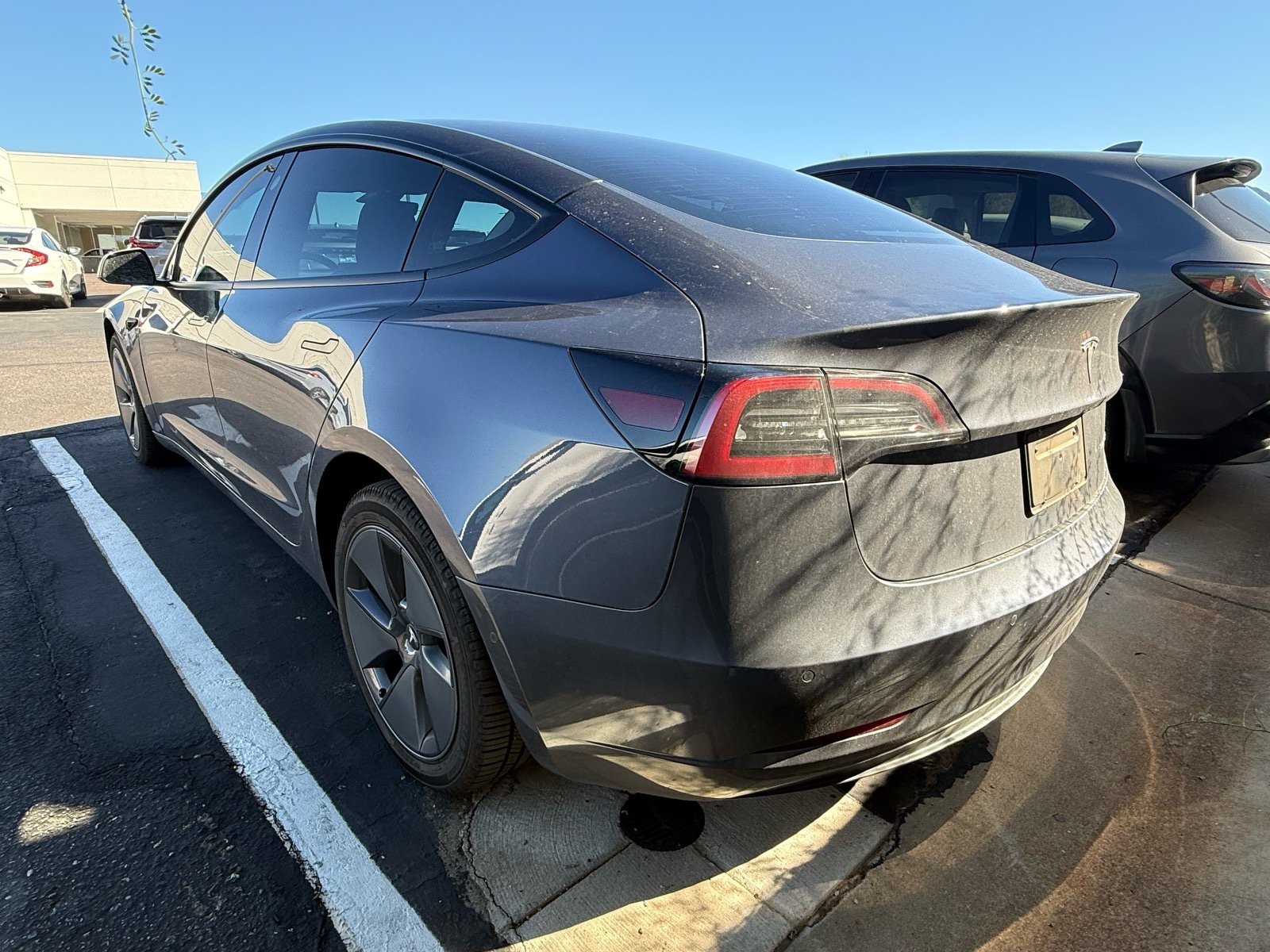 2022 Tesla Model 3 Long Range — photo 2 thumbnail