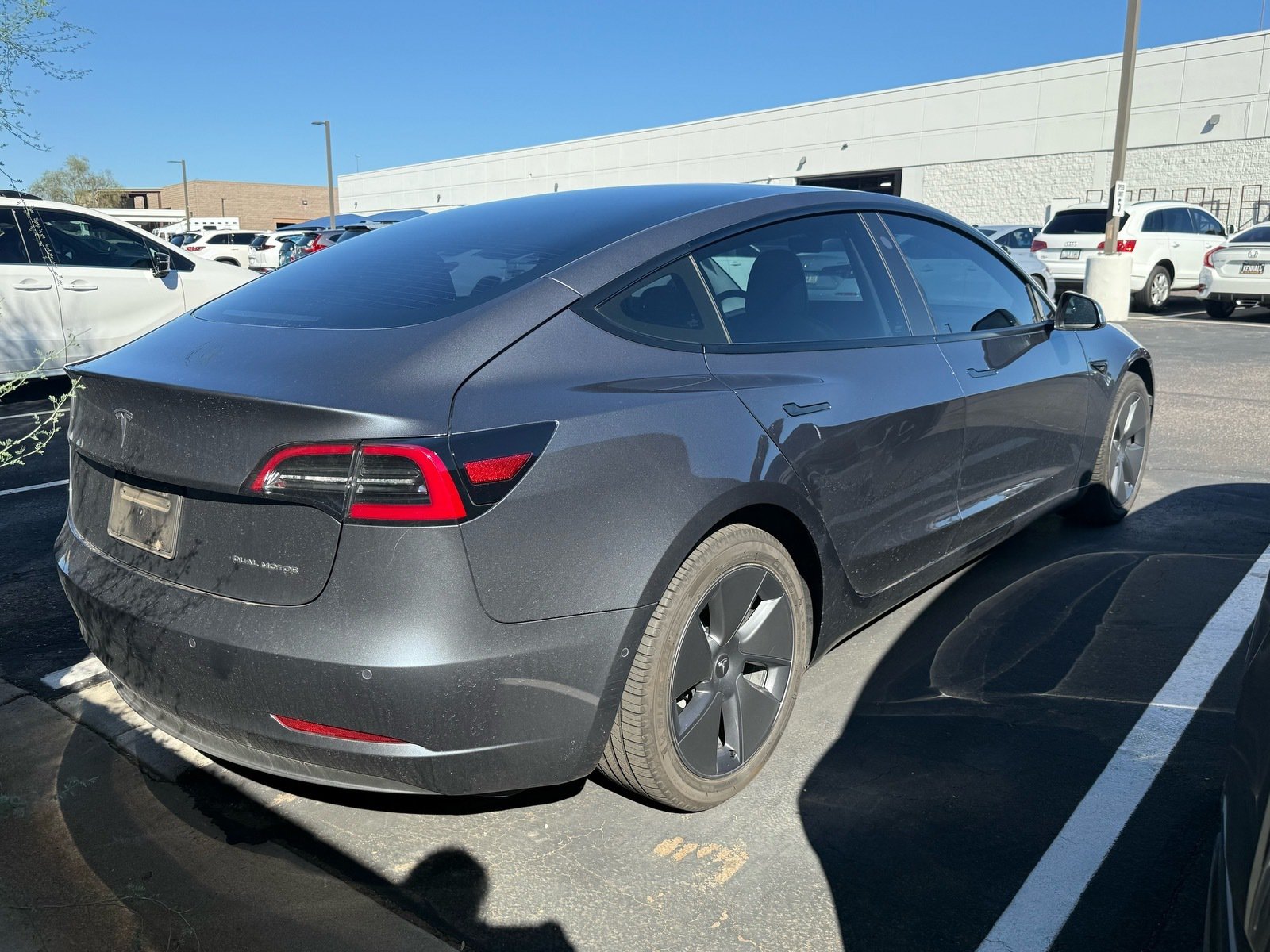 2022 Tesla Model 3 Long Range — photo 3 thumbnail