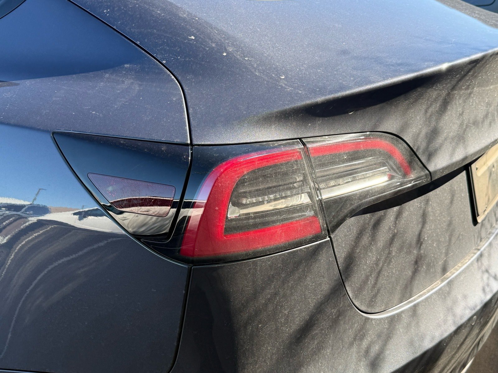 2022 Tesla Model 3 Long Range — photo 7 thumbnail