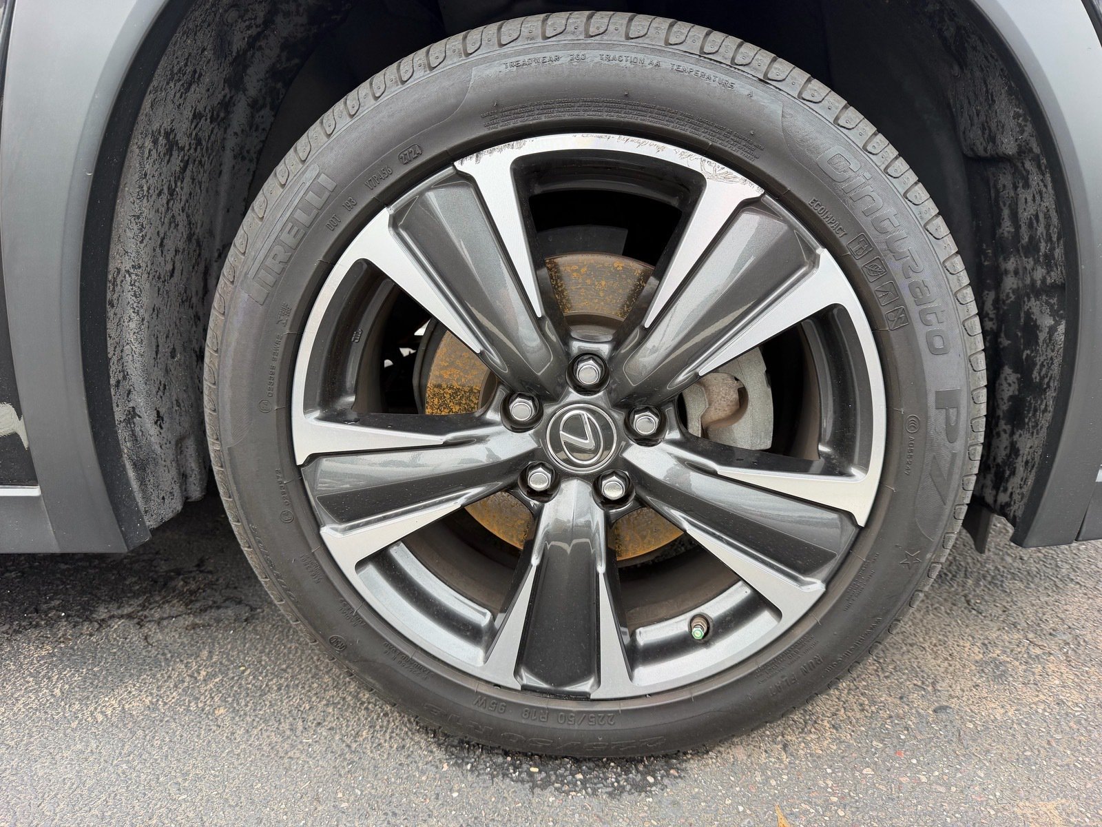2019 Lexus UX 250h Base — photo 5 thumbnail