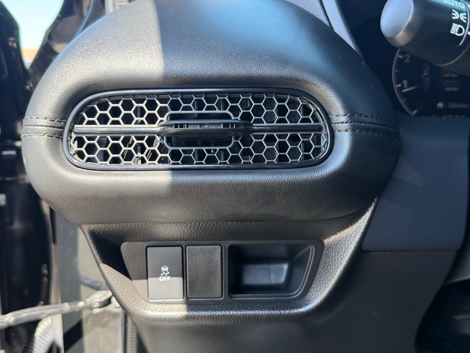 2026 Honda HR-V LX — photo 14 thumbnail