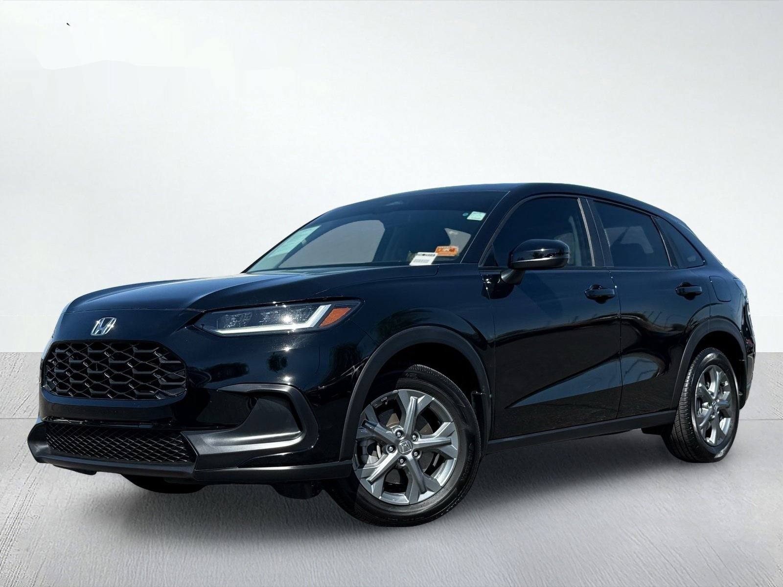 2026 Honda HR-V LX — photo 2 thumbnail