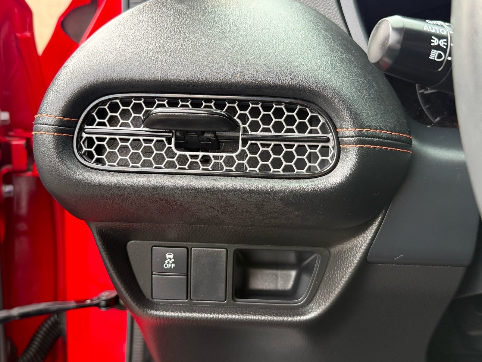2025 Honda HR-V Sport — photo 15 thumbnail