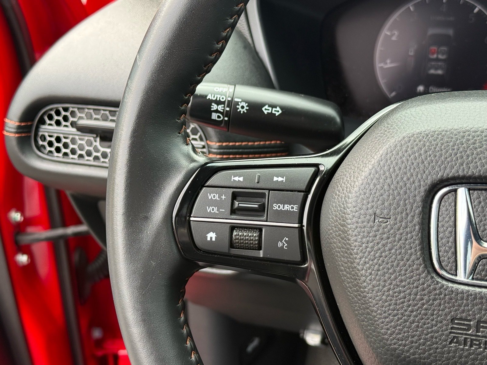 2025 Honda HR-V Sport — photo 17 thumbnail