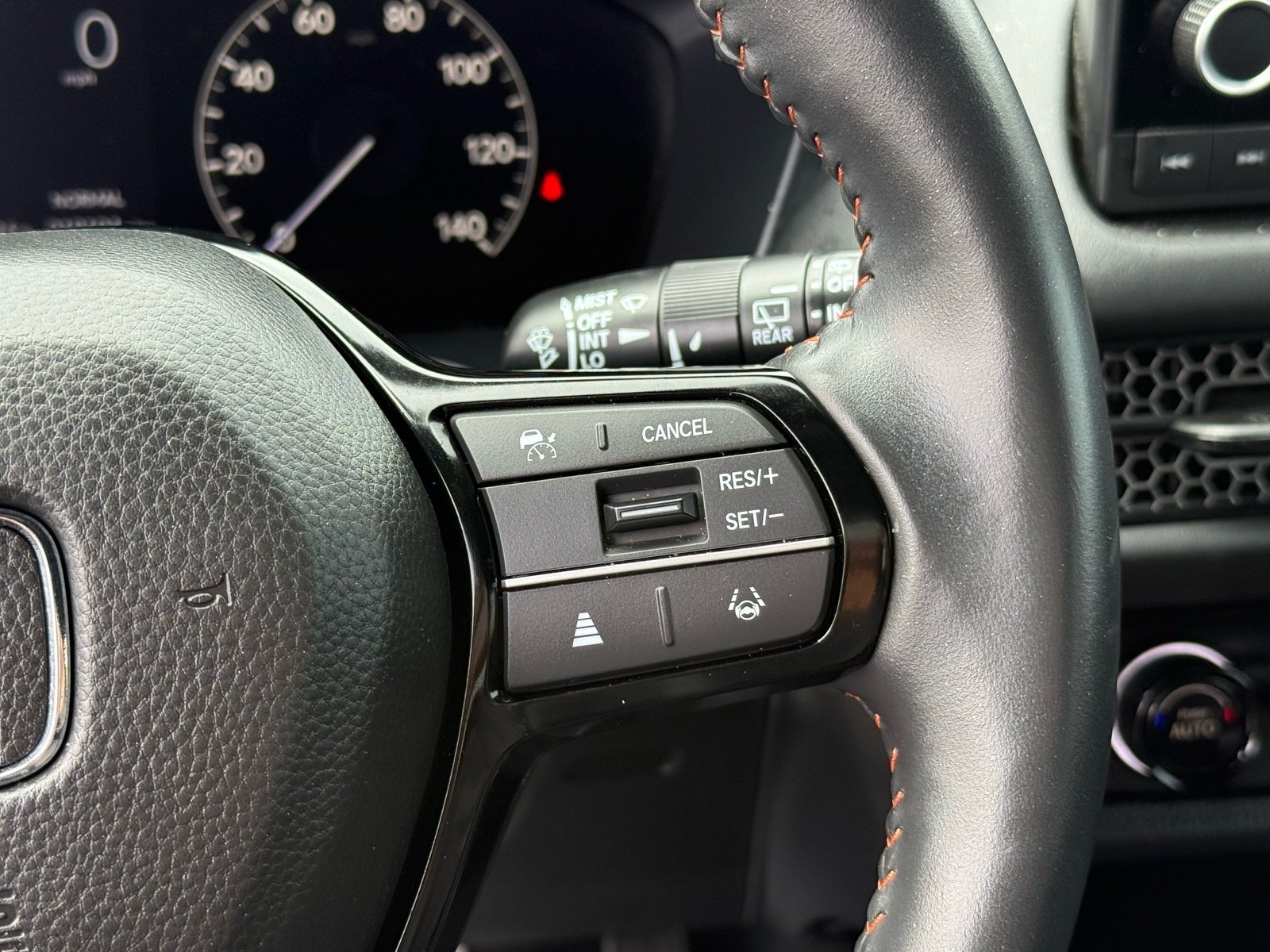 2025 Honda HR-V Sport — photo 18 thumbnail