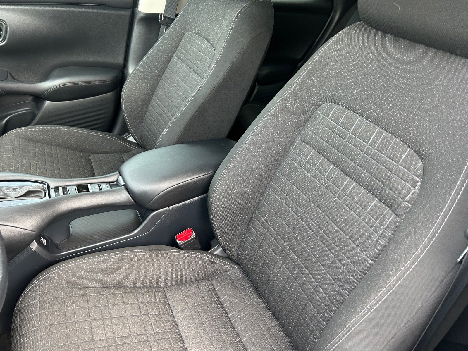 2023 Honda HR-V LX — photo 16 thumbnail