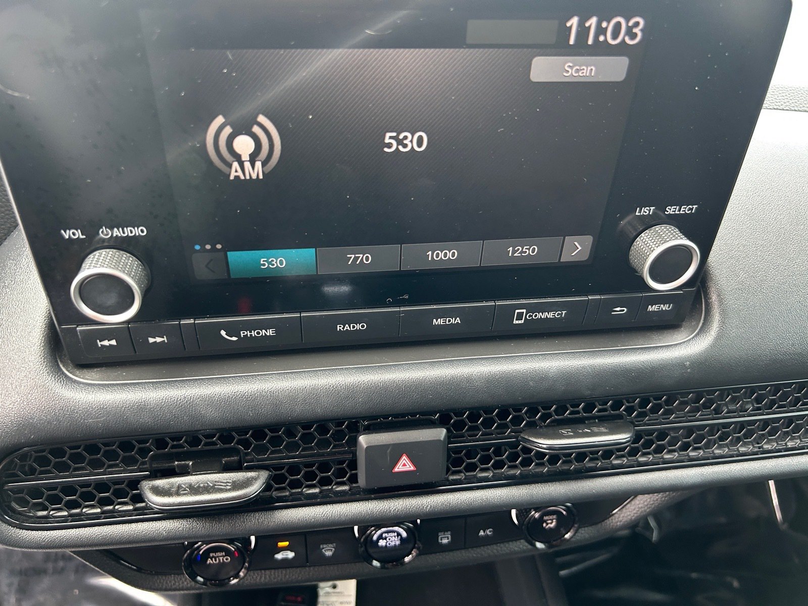 2023 Honda HR-V LX — photo 21 thumbnail
