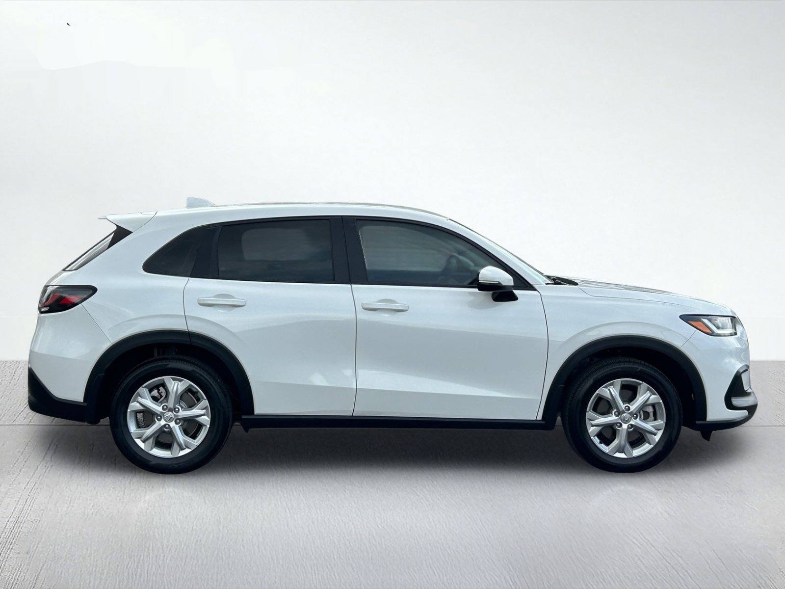 2023 Honda HR-V LX — photo 5 thumbnail