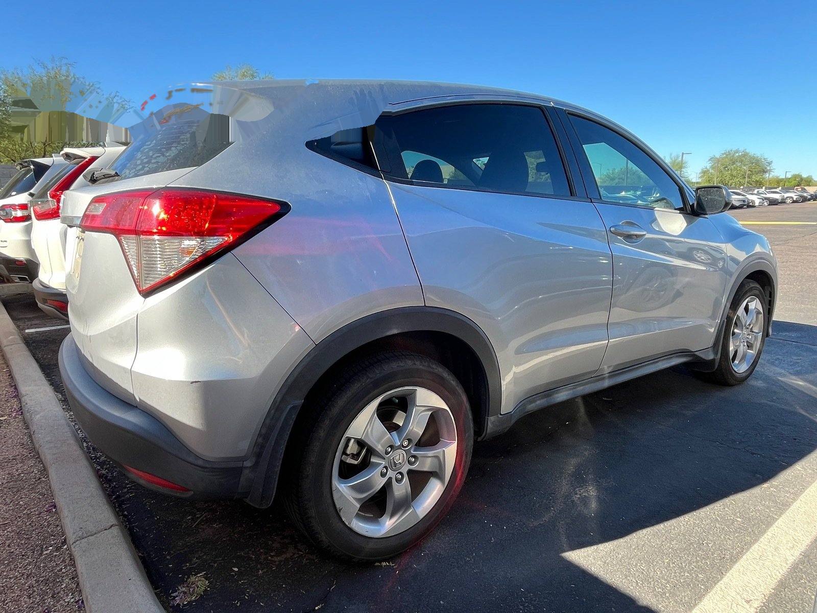 2020 Honda HR-V LX — photo 3 thumbnail
