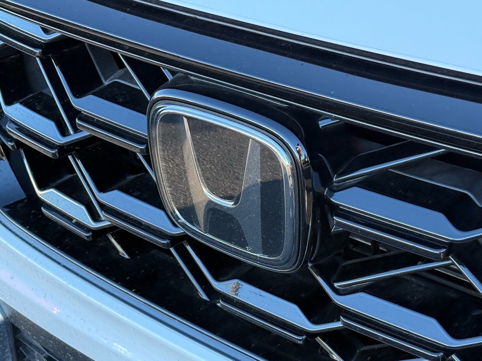 2025 Honda CR-V Hybrid Sport Touring — photo 6 thumbnail