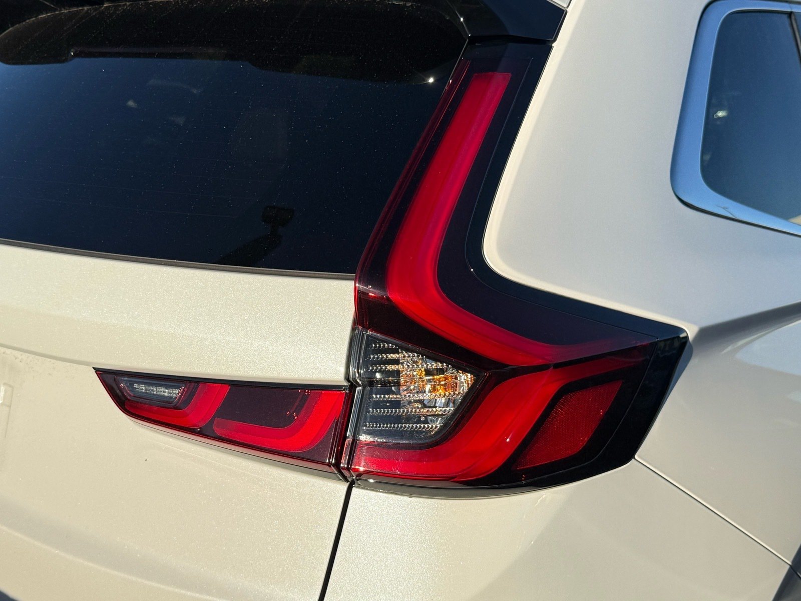 2025 Honda CR-V Hybrid Sport Touring — photo 8 thumbnail