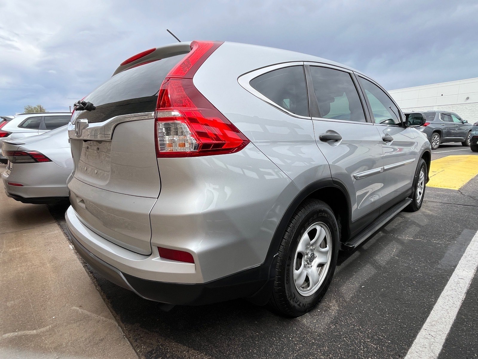 2015 Honda CR-V LX — photo 3 thumbnail