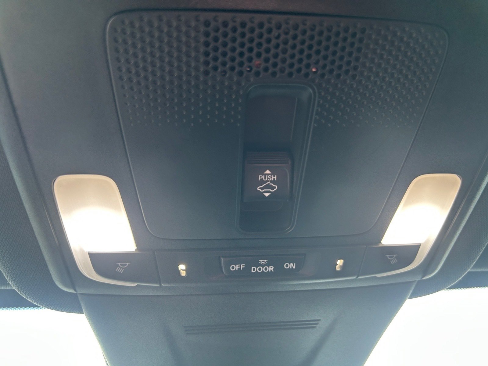 2024 Honda CR-V Hybrid Sport-L — photo 28 thumbnail