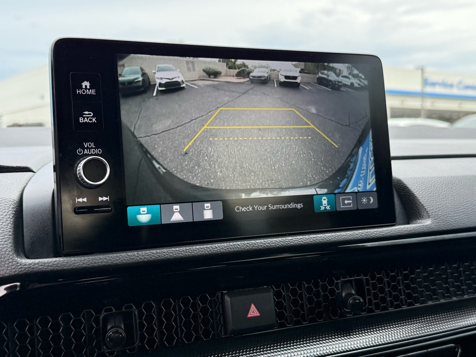 2025 Honda CR-V Hybrid Sport Touring — photo 22 thumbnail