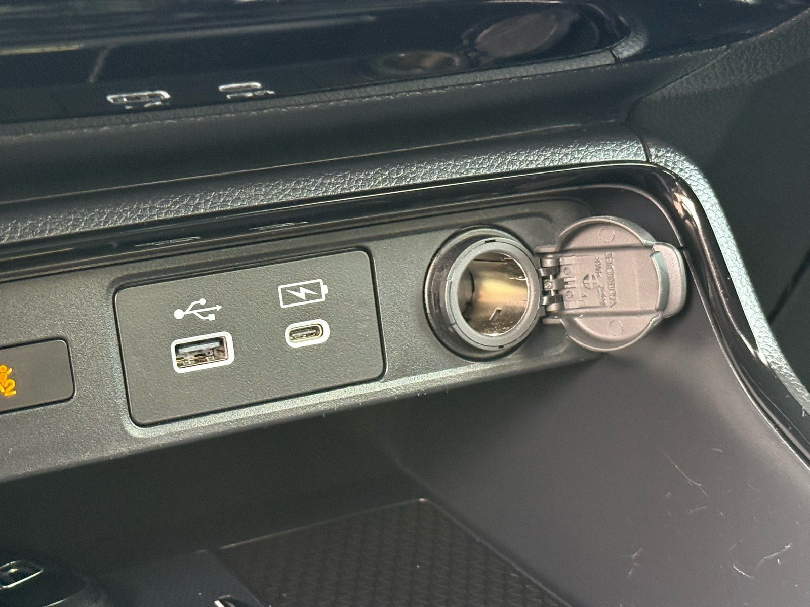 2025 Honda CR-V Hybrid Sport Touring — photo 24 thumbnail