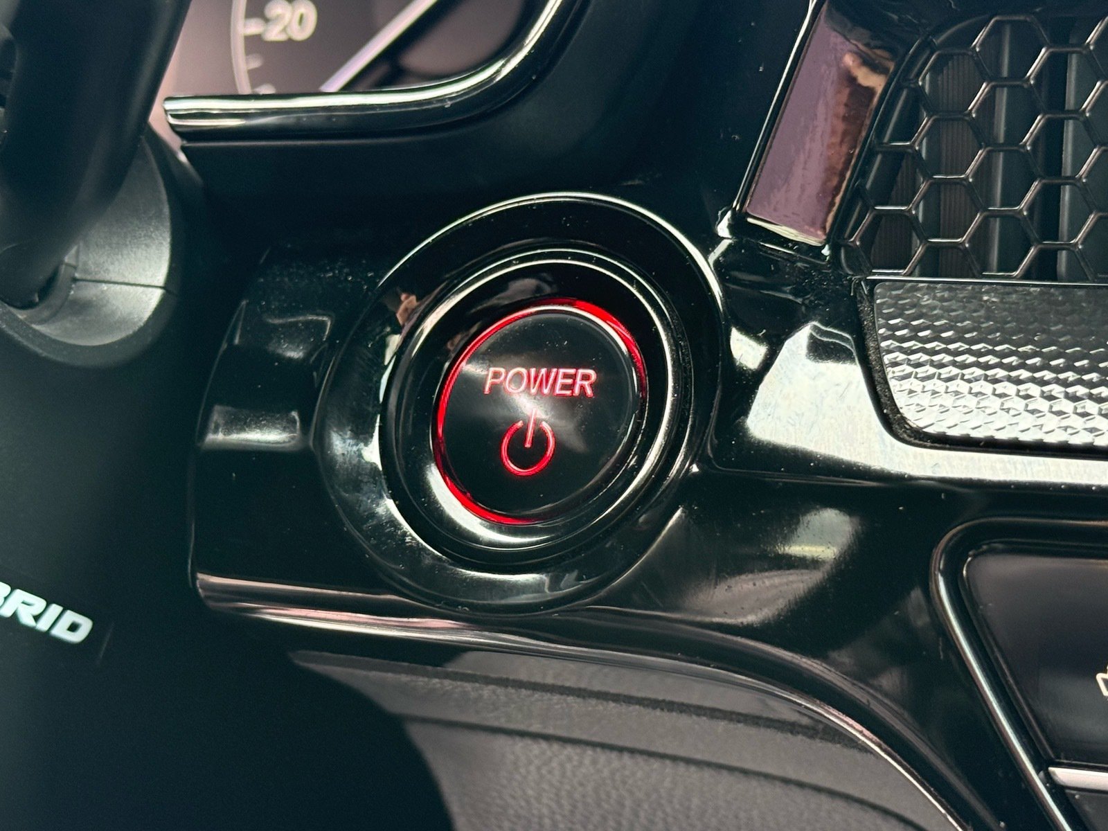 2025 Honda CR-V Hybrid Sport Touring — photo 26 thumbnail