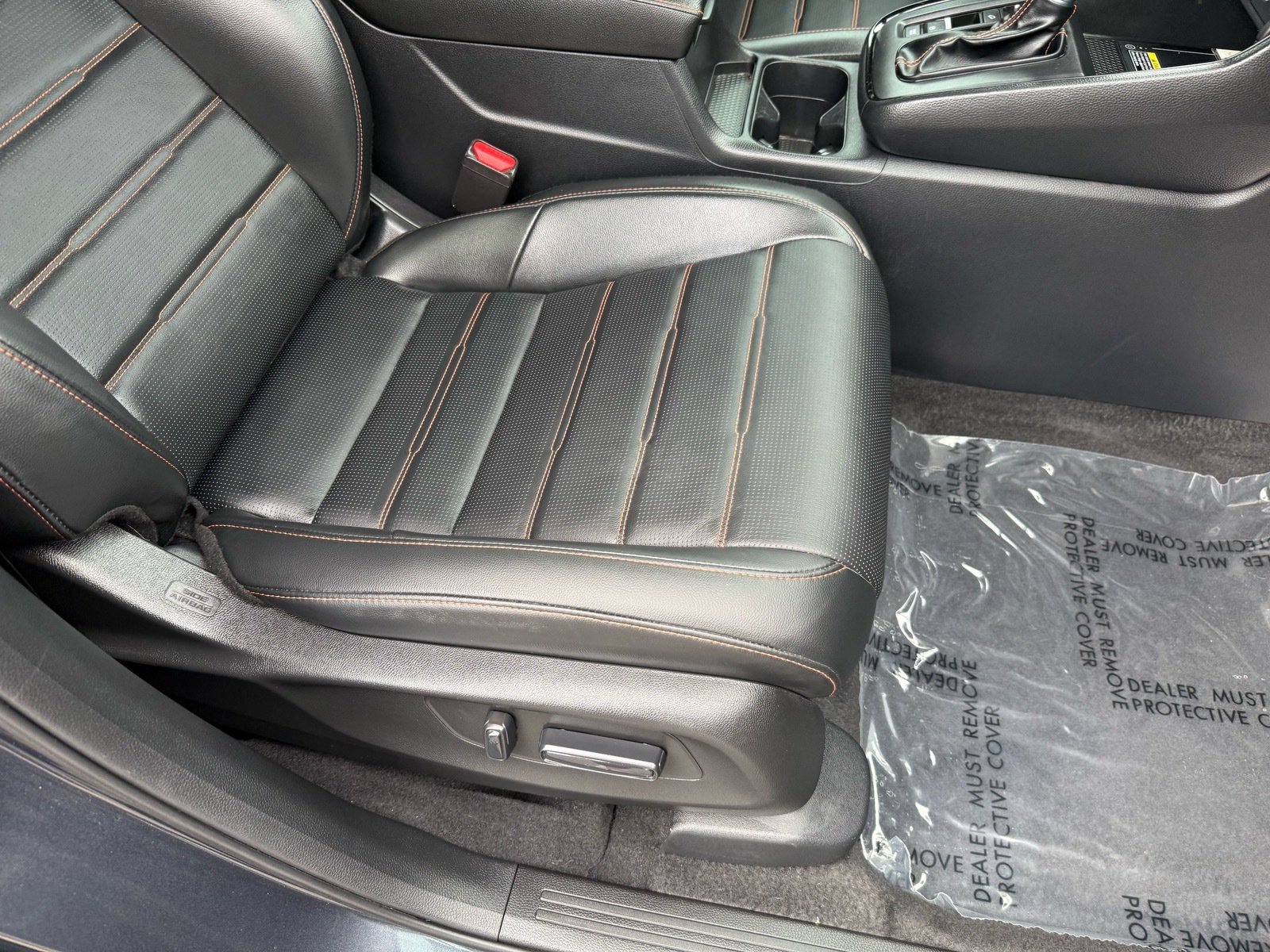 2025 Honda CR-V Hybrid Sport Touring — photo 32 thumbnail